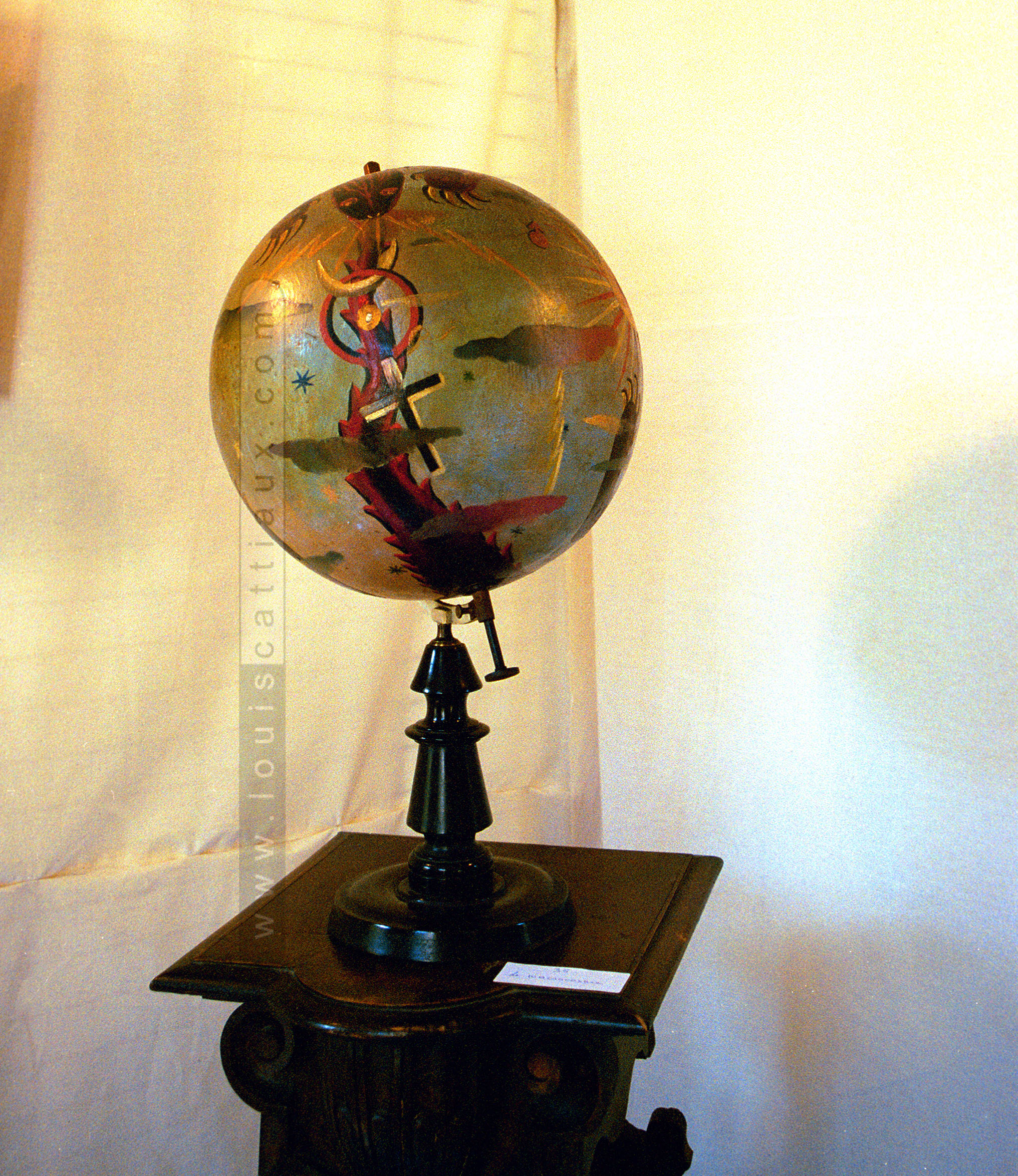 World map decorated by Louis Cattiaux– courtesy of H. de Laveleye